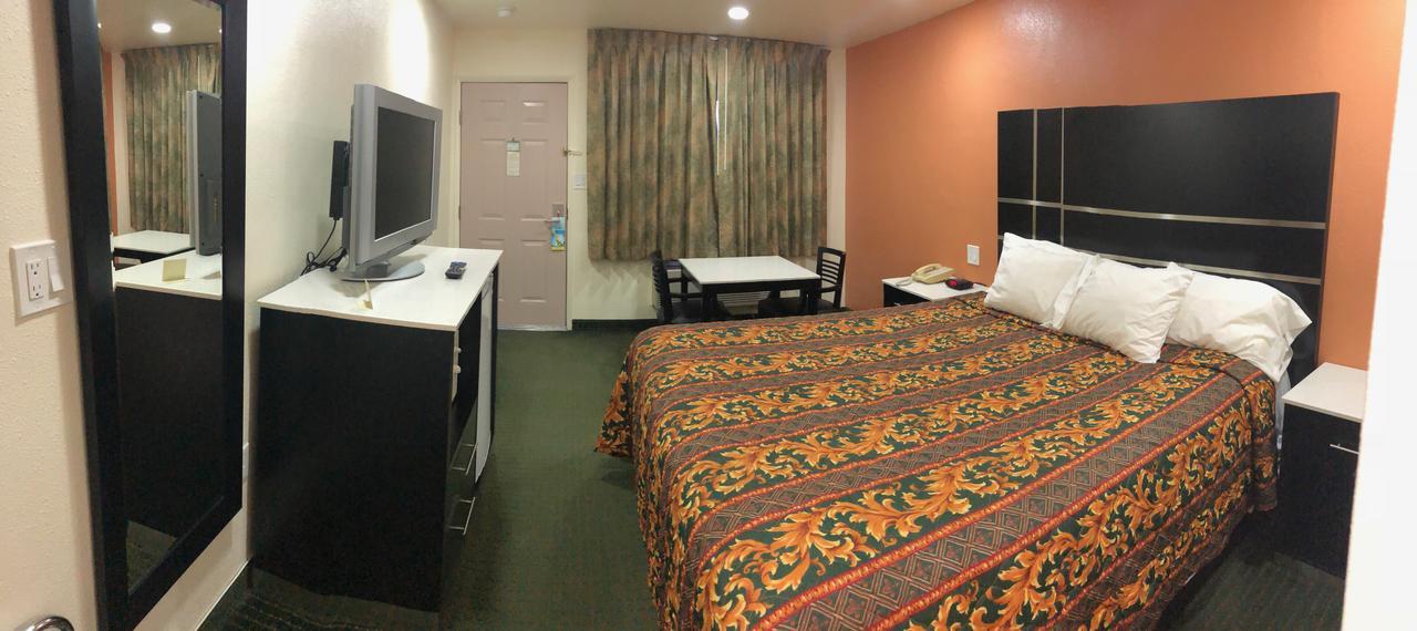 Days Inn By Wyndham Oroville Bagian luar foto