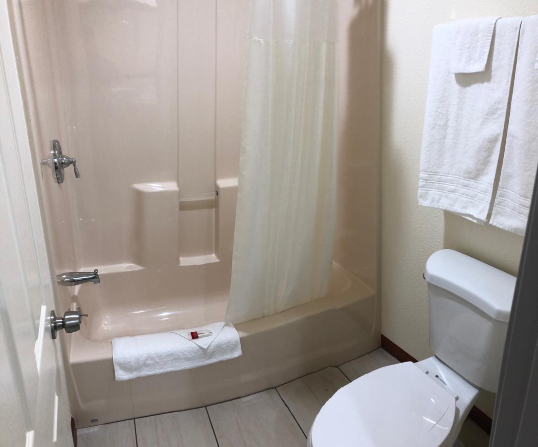 Days Inn By Wyndham Oroville Bagian luar foto
